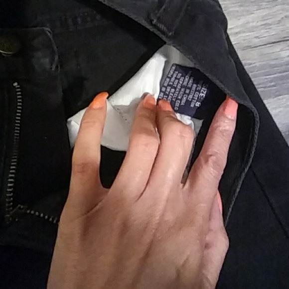 Jeans - Picture 2 of 3